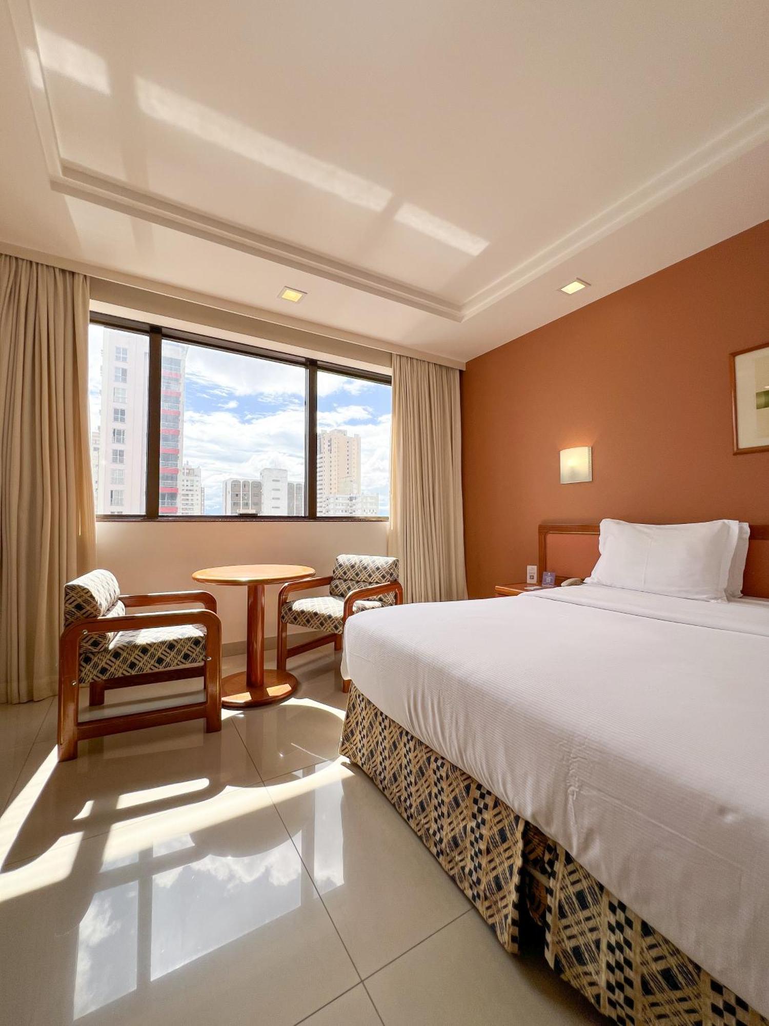 גויאניה Castro'S Park Hotel מראה חיצוני תמונה